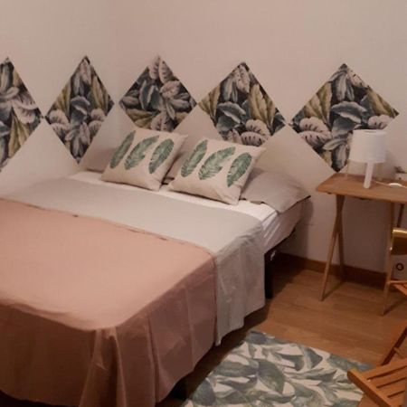 Casa Marisa Hotel บาร์เซโลนา ภายนอก รูปภาพ