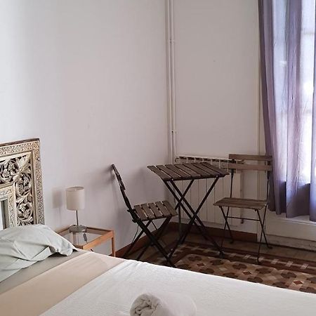 Casa Marisa Hotel บาร์เซโลนา ภายนอก รูปภาพ